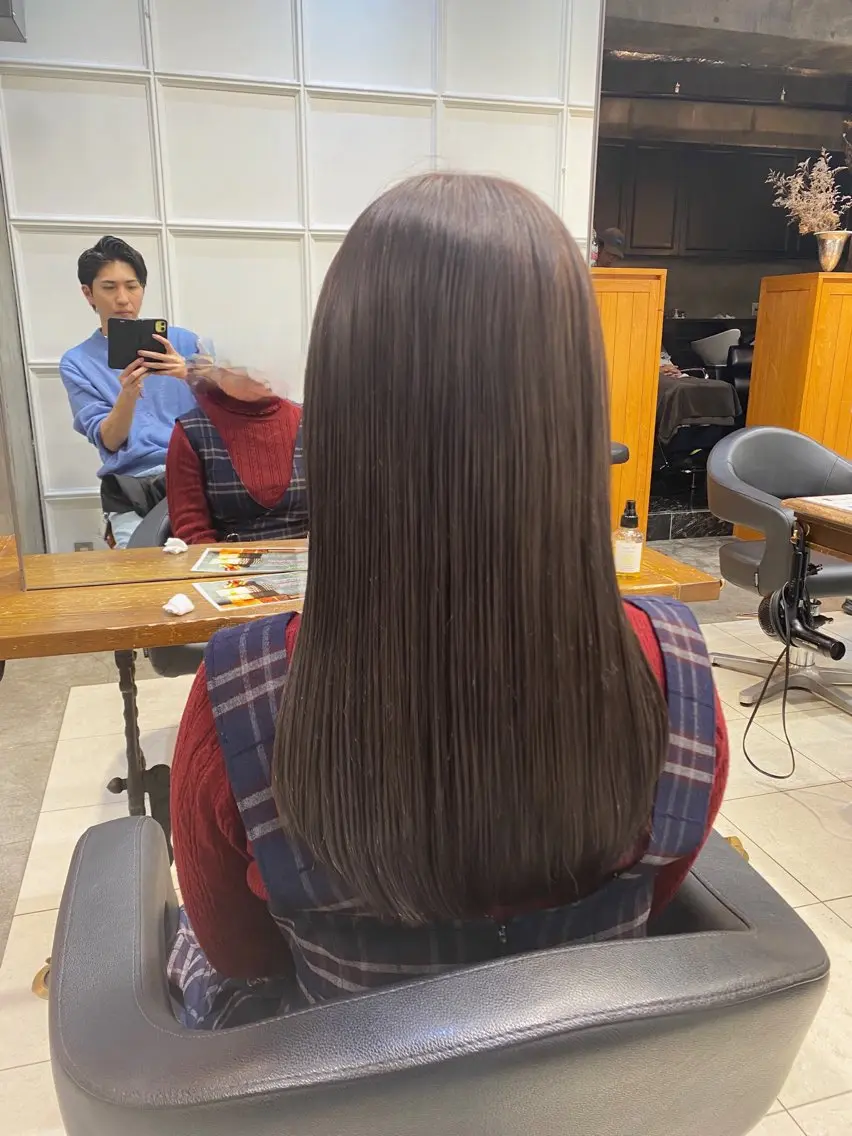 カラー グレージュ 透明感カラー🌿 グレージュ🐺陽介のヘアスタイル