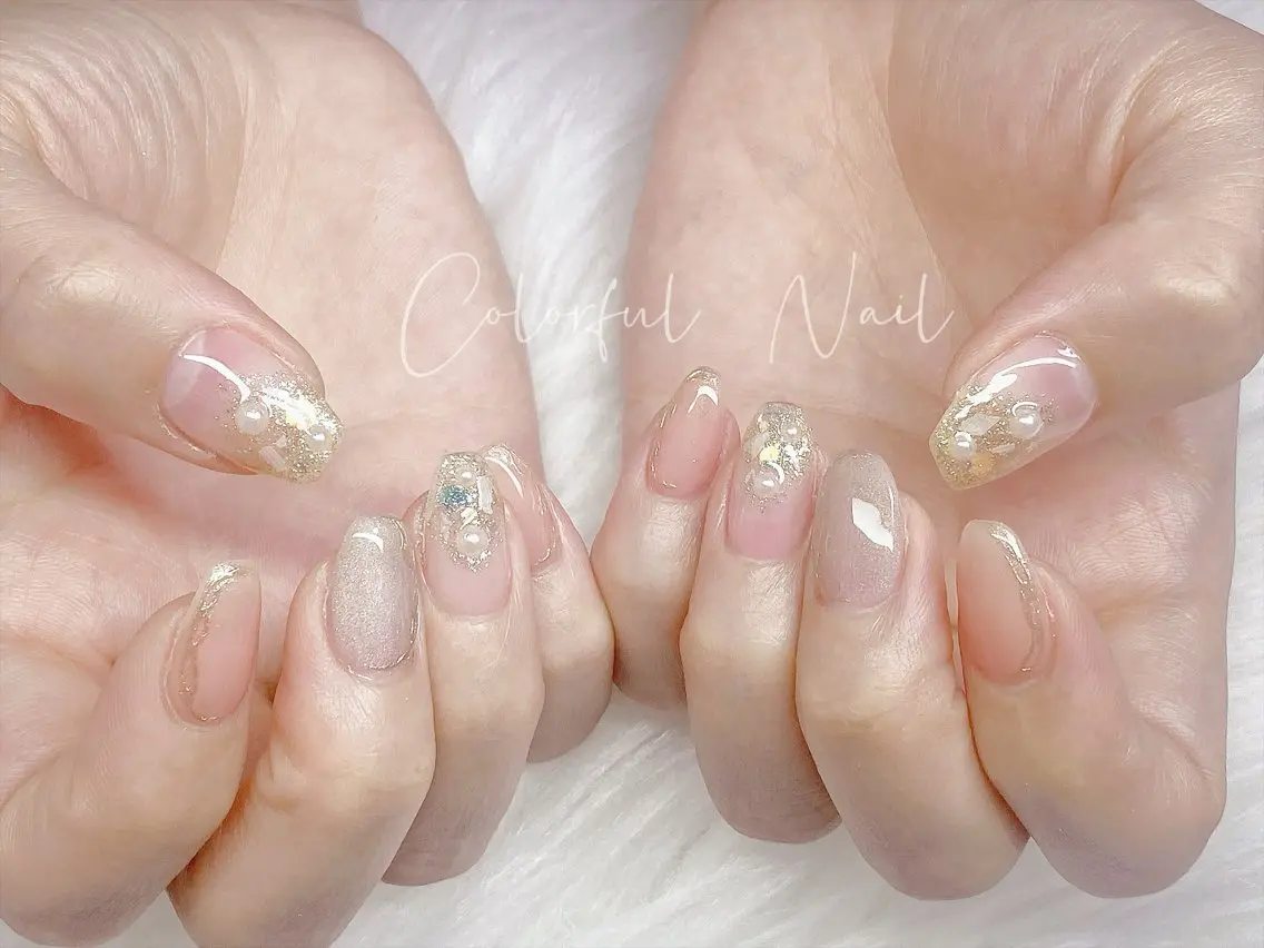 ネイル フラッシュネイル フットネイル フレンチネイル ジェルネイル ガラスフレンチ ハンドネイル 🎀Colorful 💅Nailのネイルデザイン