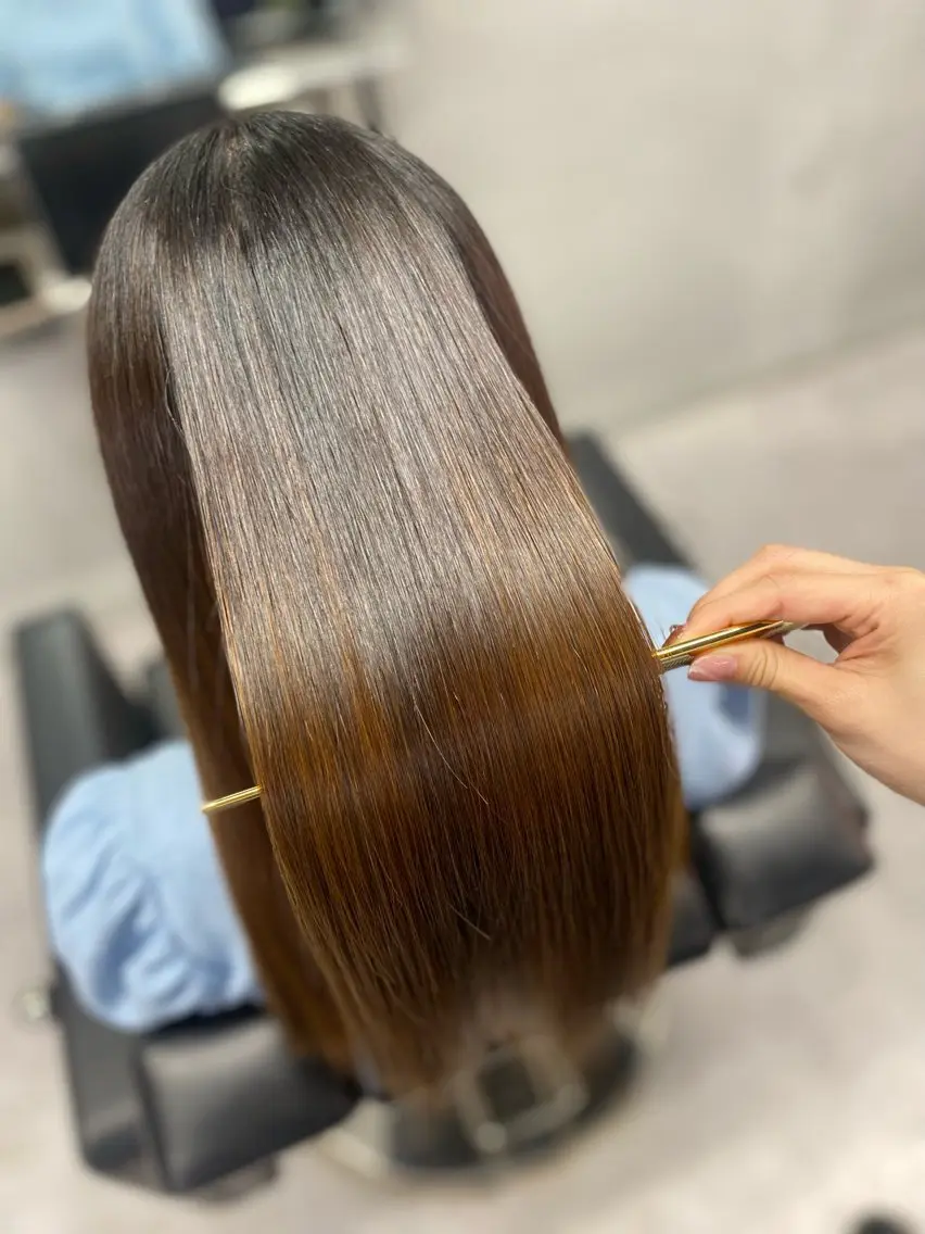 セミロング カット 縮毛矯正 トリートメント 艶髪/縮毛矯正 🫧辻野海羽のヘアスタイル