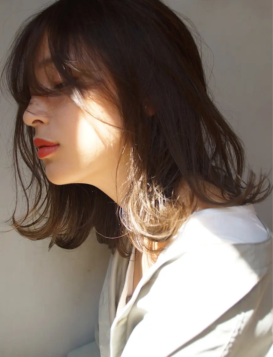 セミロング ハイライト 髪質改善 韓国風ヘア 似合わせカット 小顔カット カット ヘアカラー トリートメント misa🫧ナチュラ ル縮毛矯正/髪質改善のヘアスタイル