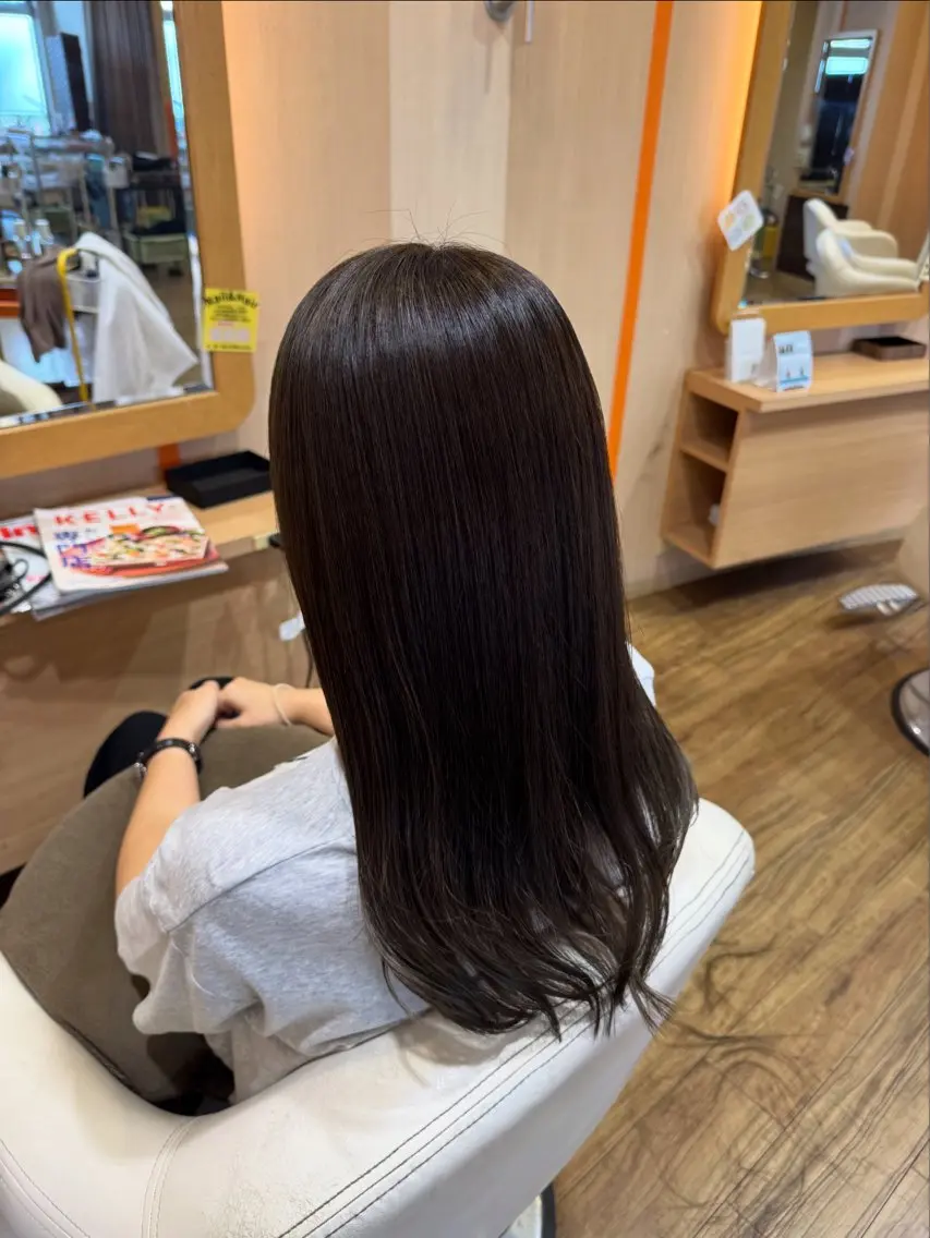 ✨️⭐️レイヤーカット＋ヘアカラー＋トリートメント⭐️✨️髪質などでお困りの方もこちから🌈💕︎の写真