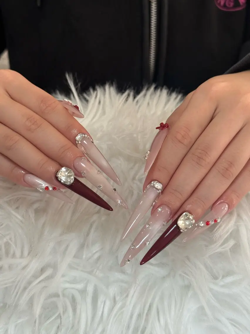ネイル ボルドー ブラウン チークネイル ドット フットネイル Julli NailStudioのネイルデザイン