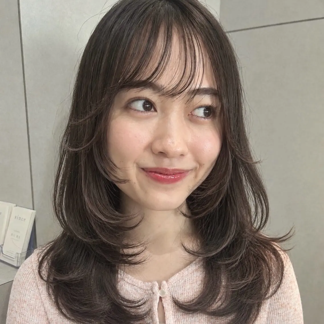 ミディアム ミディアムレイヤー レイヤーカット カット ヘアカラー トリートメント 【顔まわり×ヘア セット】MIHO🎀のヘアスタイル