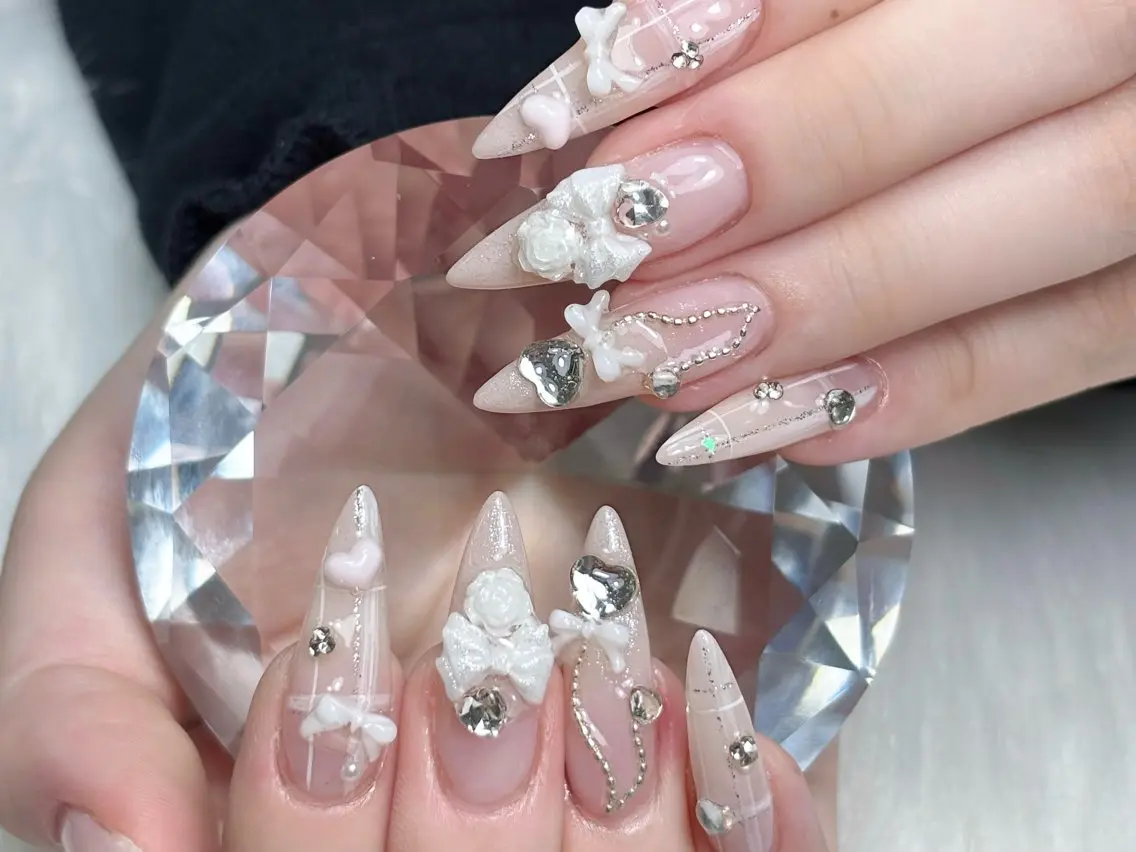 ネイル ジェルネイル キラキラネイル ロングネイル マグネットネイル 持ち込み ハンドネイル Sully Nail Labのネイルデザイン