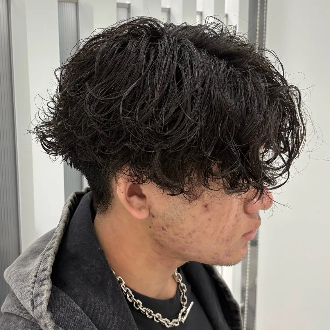 ショート カラー パーマ ヘアアレンジ メンズ カット パーマ 水谷 璃温のヘアスタイル