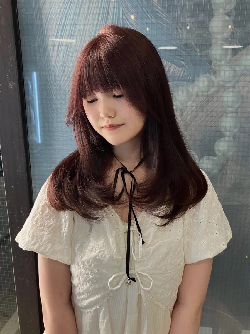 セミロング カラー ブリーチ ブラウンカラー ブリーチなしカラー ピンクカラー ピンクブラウン Hanaka🪷 ニュアンス×レイヤーのヘアスタイル
