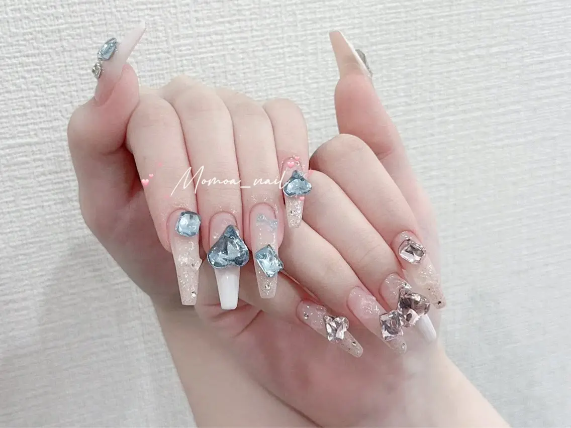 ネイル 成人式 大理石ネイル(マーブル) 持ち込み ネイルチップ 冬ネイル ハンドネイル MoMoA Nail ネイル長さ出し専門店のネイルデザイン