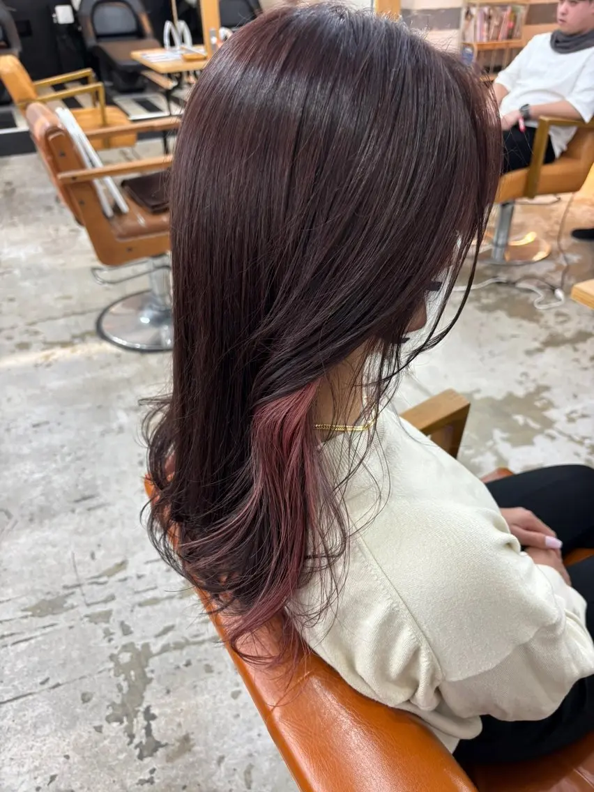 カラー ブラウンカラー インナーカラー ピンクカラー 金子 千登のヘアスタイル