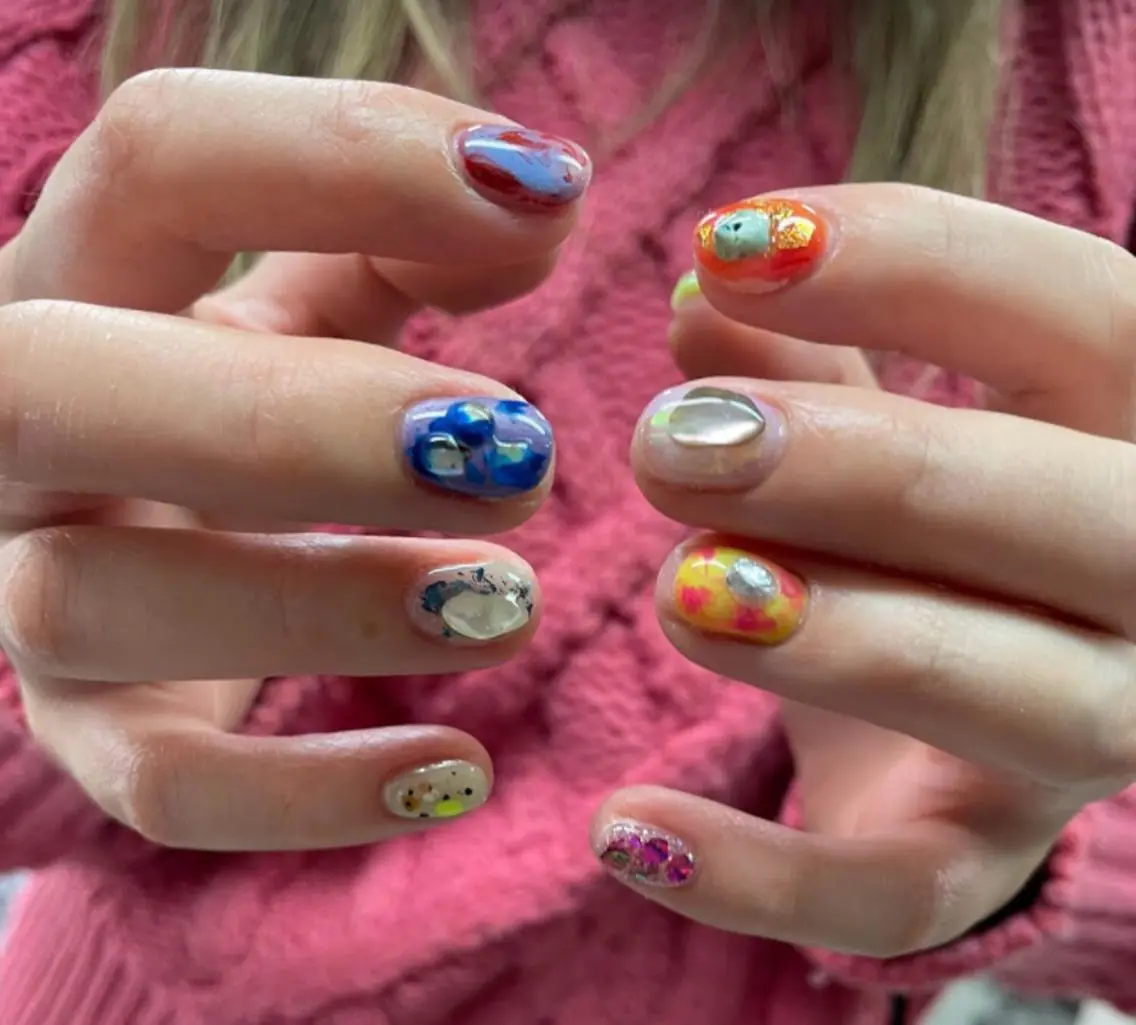 ネイル アートネイル ジェルネイル マグネットネイル ニュアンスネイル スカルプネイル nailstudio eviz新宿店のネイルデザイン