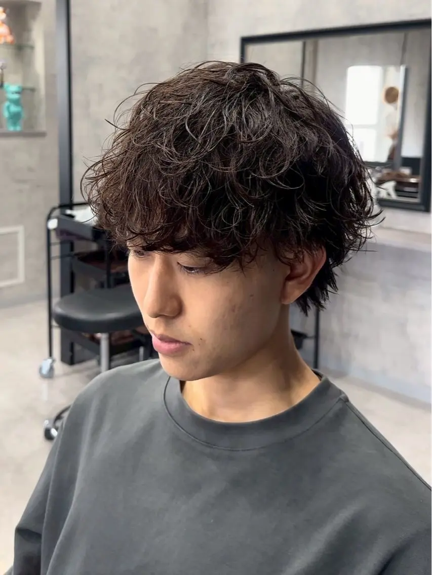 パーマ メンズ メンズパーマ 波巻きパーマ ツイスパ／フェザー パーマ特化🔥真裟斗のヘアスタイル