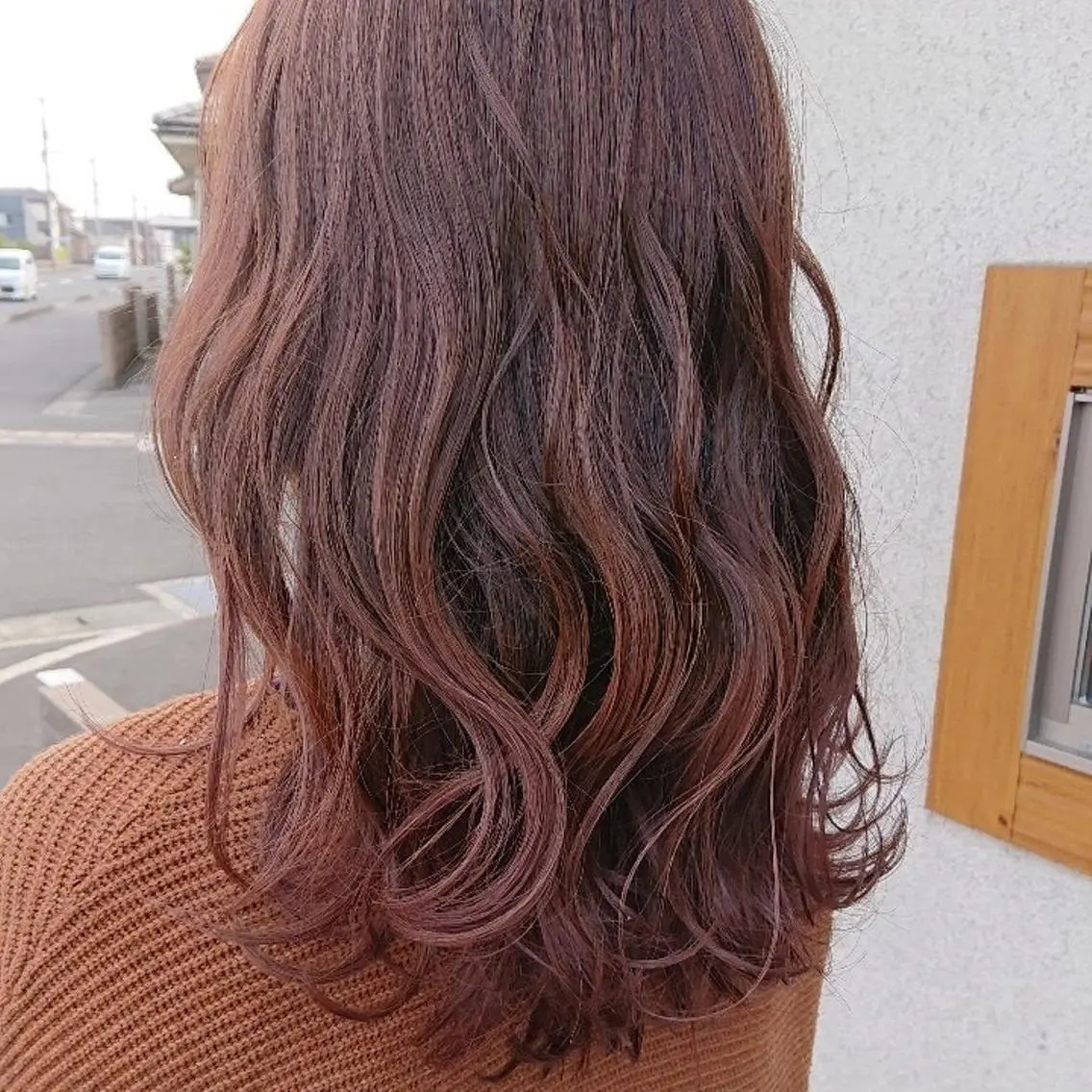 セミロング カラー ベージュカラー ブリーチ ピンクカラー ピンクベージュ 西田 理沙のヘアスタイル