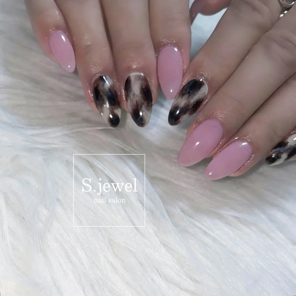 ネイル S. JEWELのネイルデザイン