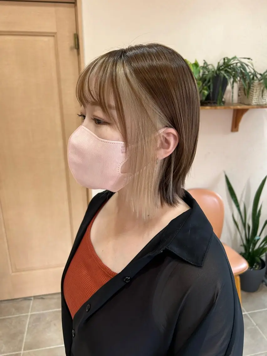 ショート ヘアカラー mayu .のヘアスタイル