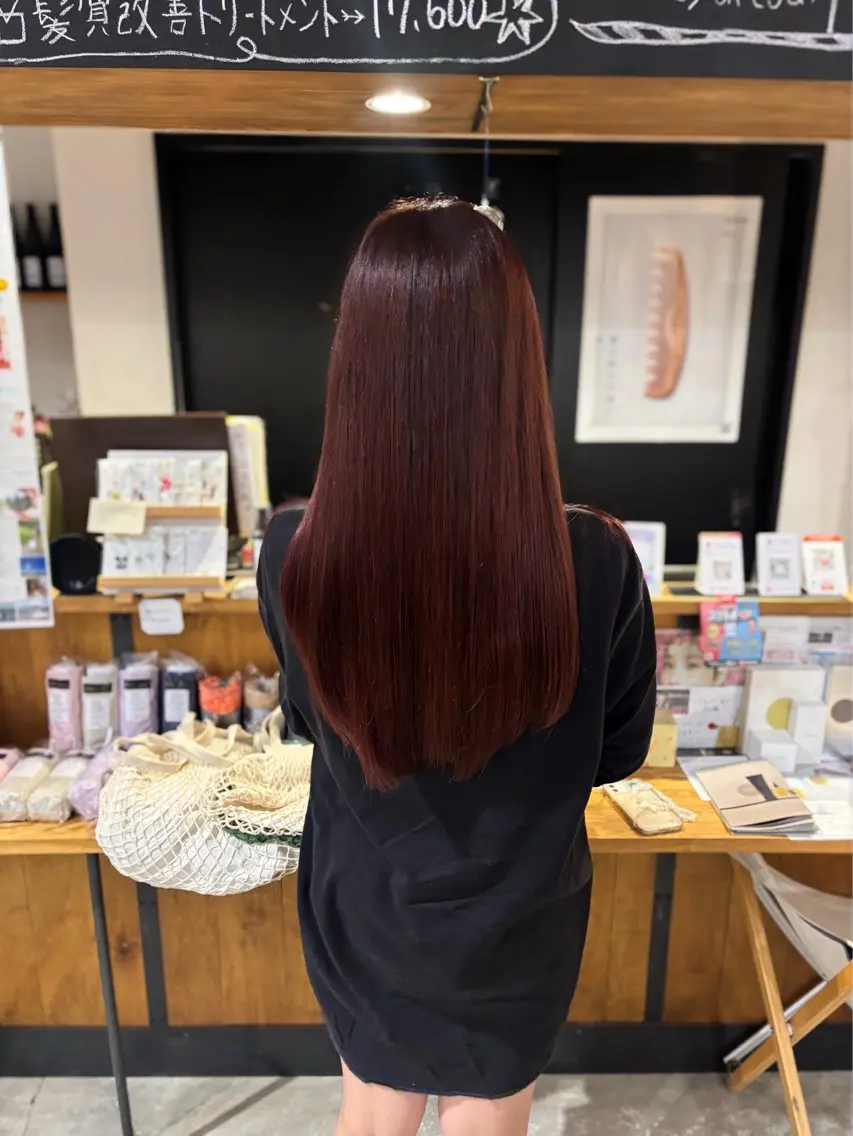 カラー レッドカラー カット ヘアカラー はっとり ななせのヘアスタイル