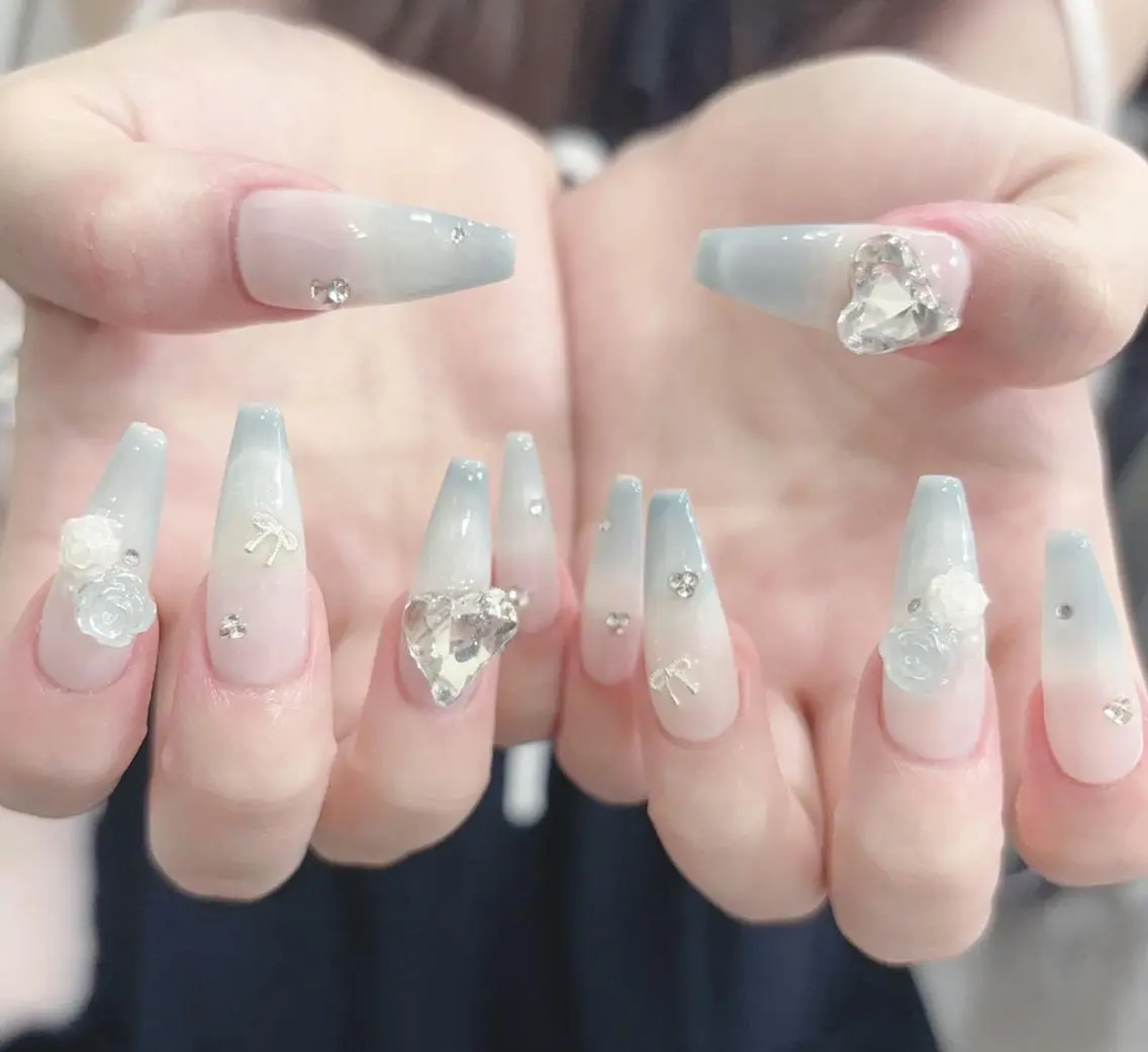 ネイル アートネイル K.bi_nail ネイル長さ出し専門店のネイルデザイン