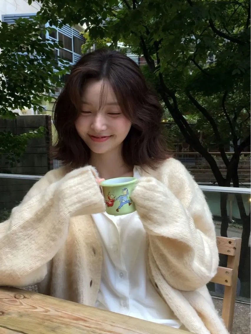 ショート カラー カット ヘアカラー トリートメント 莉乃/縮毛矯正/髪質 改善/艶カラーのヘアスタイル