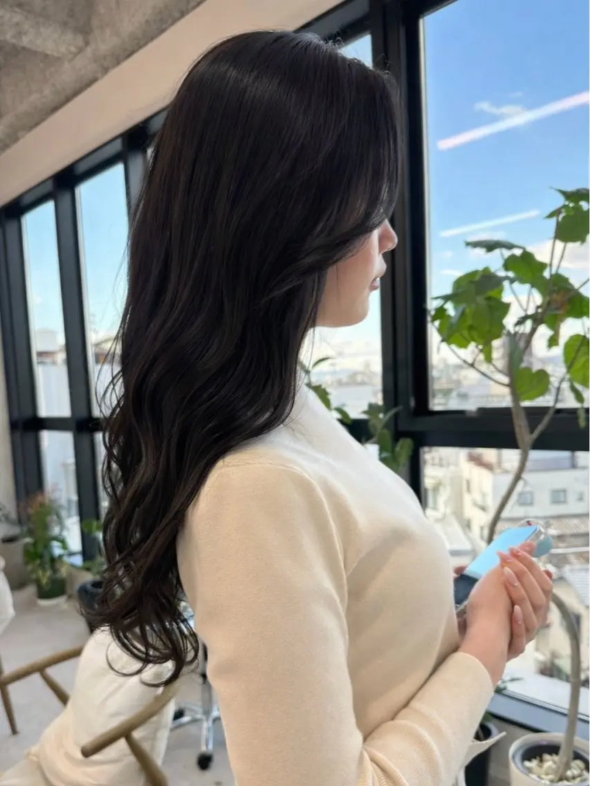 ロング aoi🍥 / 大阪美容室のヘアスタイル