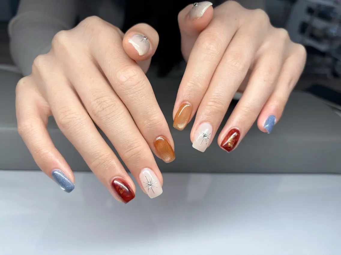ネイル 成人式 フラッシュネイル フットネイル ジェルネイル 卒業式 ハンドネイル ハンドケア mione_ou nail salonのネイルデザイン