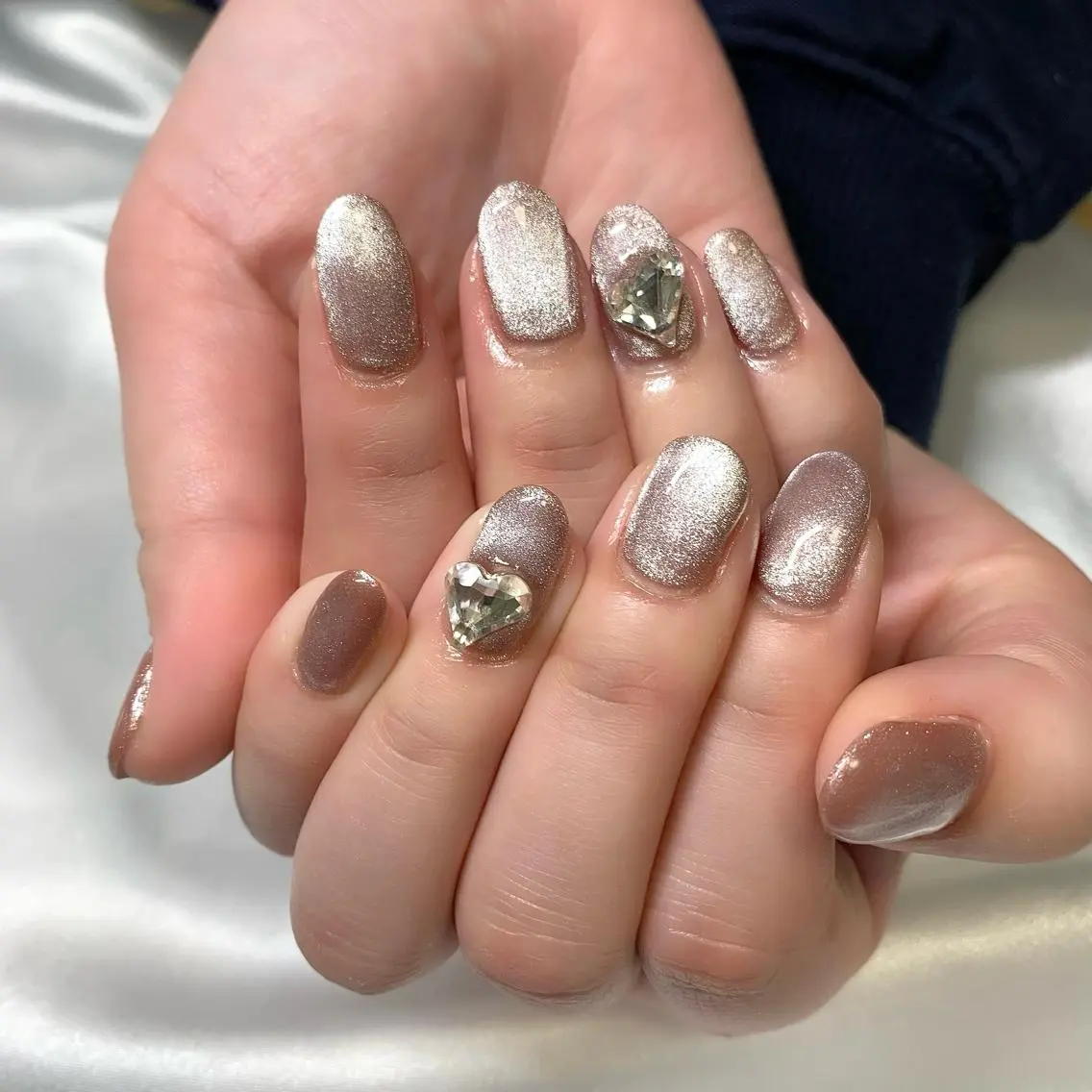 ネイル マグネットネイル ハンドネイル Lucid Fleur Amiのネイルデザイン