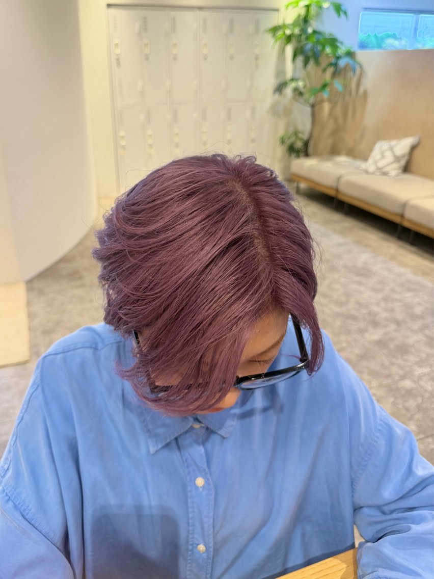 ショート カラー 西村 華凜のヘアスタイル
