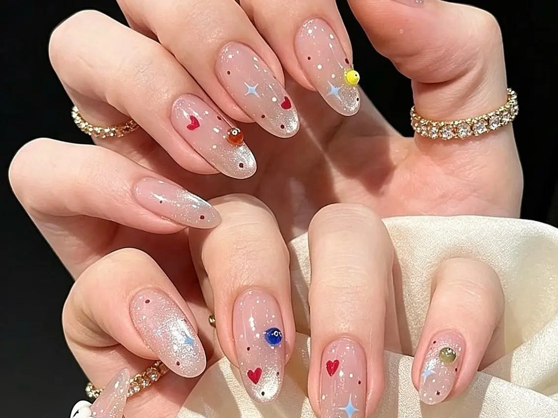 ネイル オーロラネイル チークネイル 長さ出し フットネイル フレンチネイル ハンドネイル ハンドケア NEW NAIL 池袋のネイルデザイン