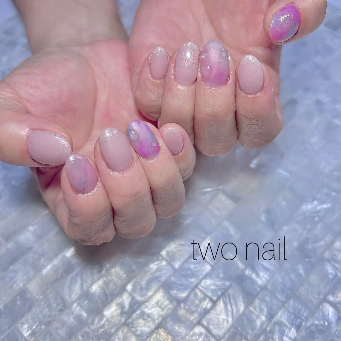 ネイル アートネイル ネイルチップ ホワイト ハンドネイル two nailのネイルデザイン