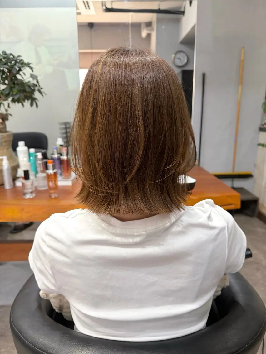ミディアム カット ヘアカラー トリートメント IWT KEIZOのヘアスタイル