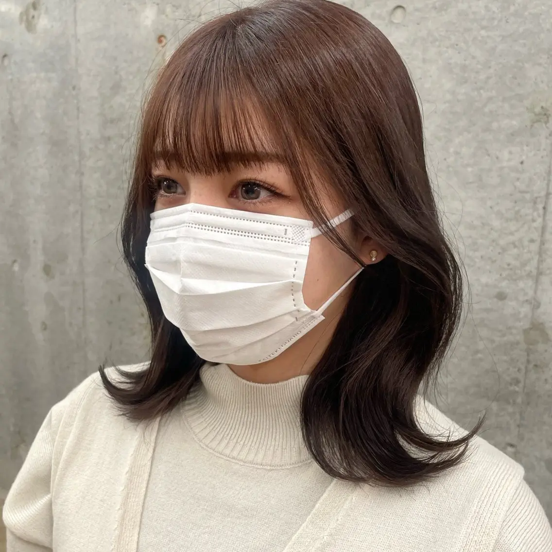 ミディアム カラー くびれヘア 盛れる顔周り /透明感/かりん🎀のヘアスタイル