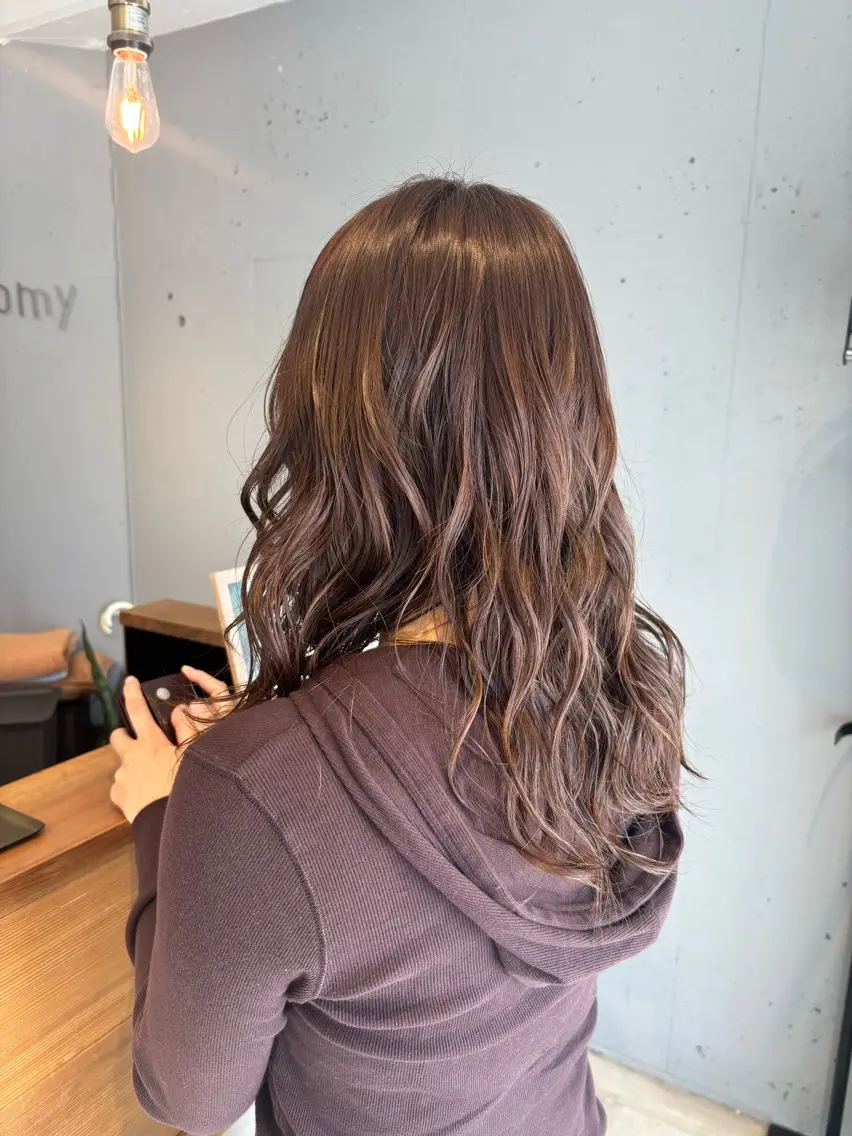 ロング カラー ブラウンカラー ショコラブラウン カット ヘアカラー トリートメント まるやま ゆいかのヘアスタイル