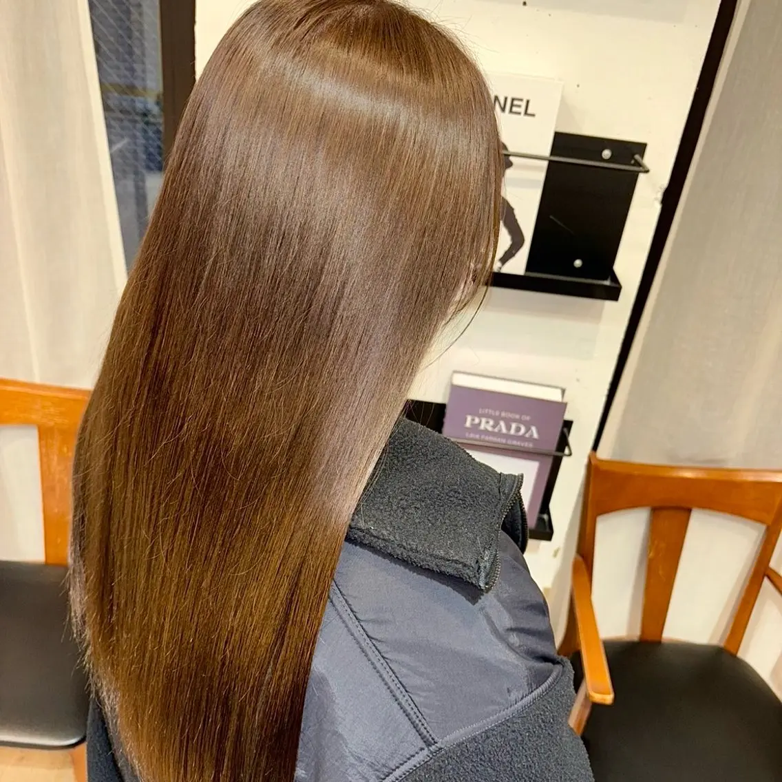 カラー 新原 陽那のヘアスタイル