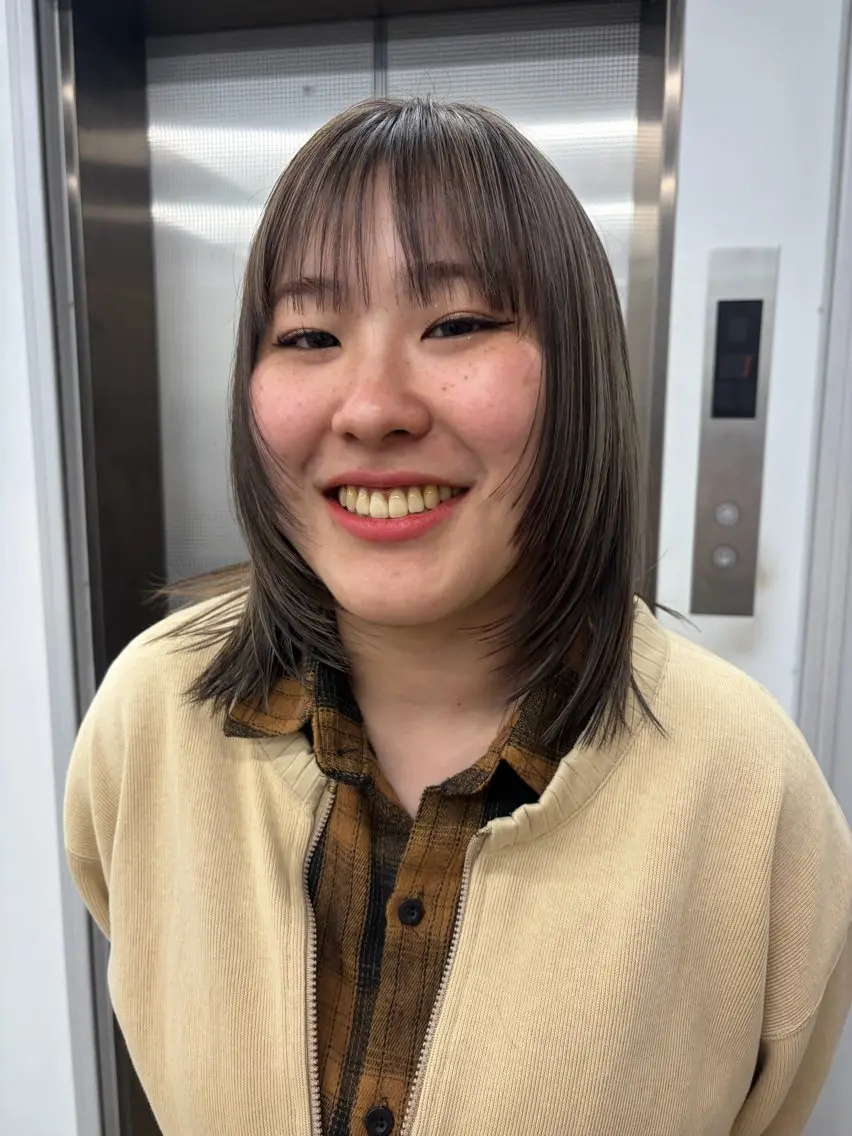 セミロング カラー ヘアカラー Nico☺︎🎀YU ボブ/カットのヘアスタイル