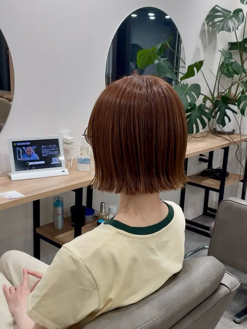 ミディアム カラー ベージュカラー 透明感カラー フォギーベージュ ボブ 外ハネヘア カット ヘアカラー 🫧美髪＆艶カラー 増田魁土🫧のヘアスタイル