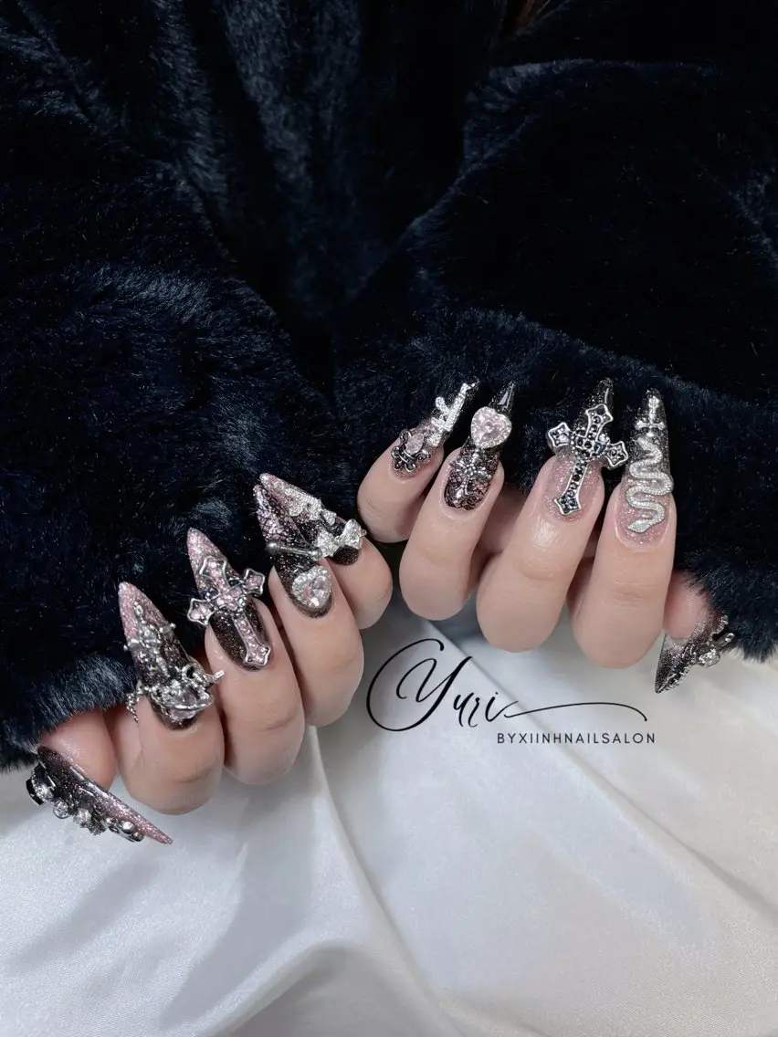 ネイル チークネイル 桜ネイル 長さ出し フットネイル ジェルネイル ハンドネイル YURI NAILのネイルデザイン