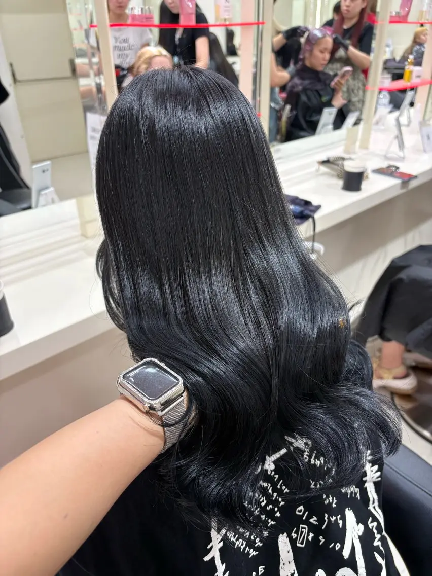 ミディアム カラー ヘアアレンジ ヘアカラー 💟RINNA 艶カラー💟のヘアスタイル