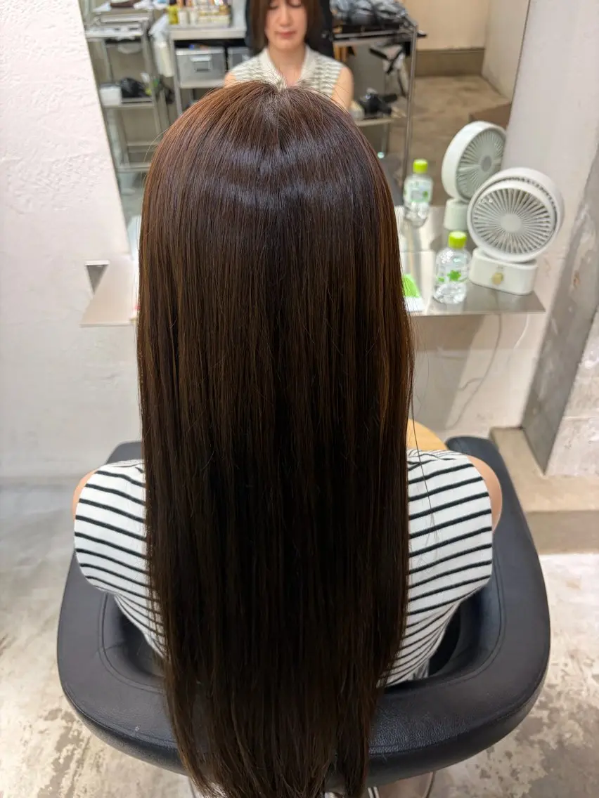カラー ベージュカラー オリーブベージュ ヘアカラー 佐藤 夏央のヘアスタイル