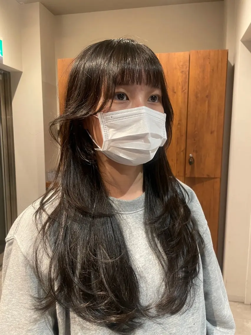 ロング レイヤーカット トリートメント 海外レイヤー/赤み 消しカラー/上原聖奈のヘアスタイル