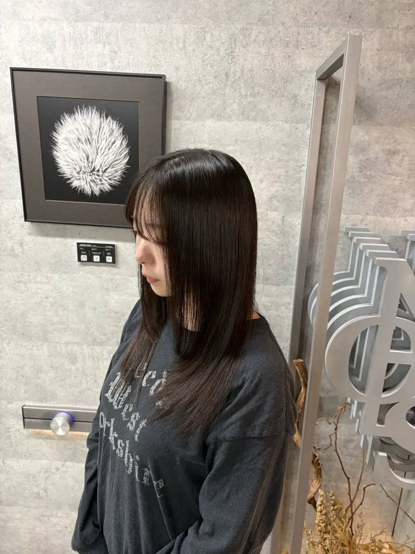ロング カット ヘアカラー 縮毛矯正 髪質改善ストレート/ 透明感カラー🥣🤍のヘアスタイル
