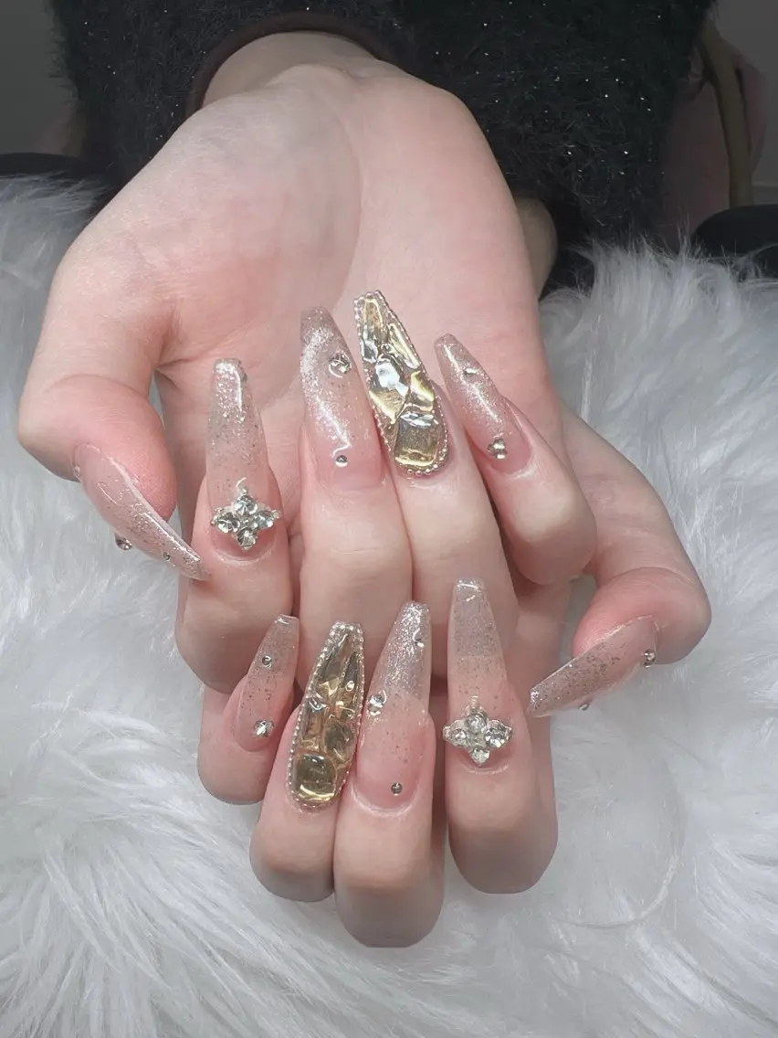 ネイル ハンドネイル Lee Nails チップ長さだし専門店のネイルデザイン