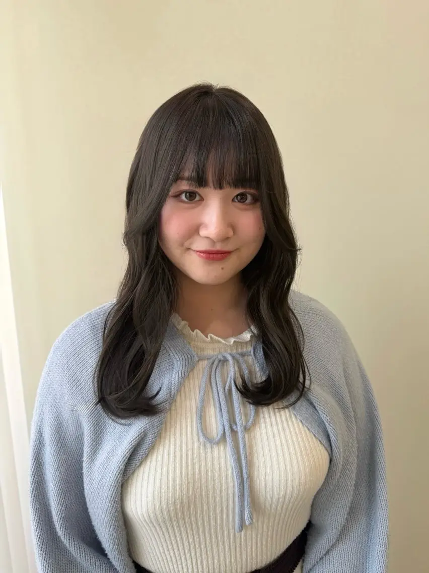 セミロング カラー 🩶 AIRA / 透明感カラー 🩶のヘアスタイル