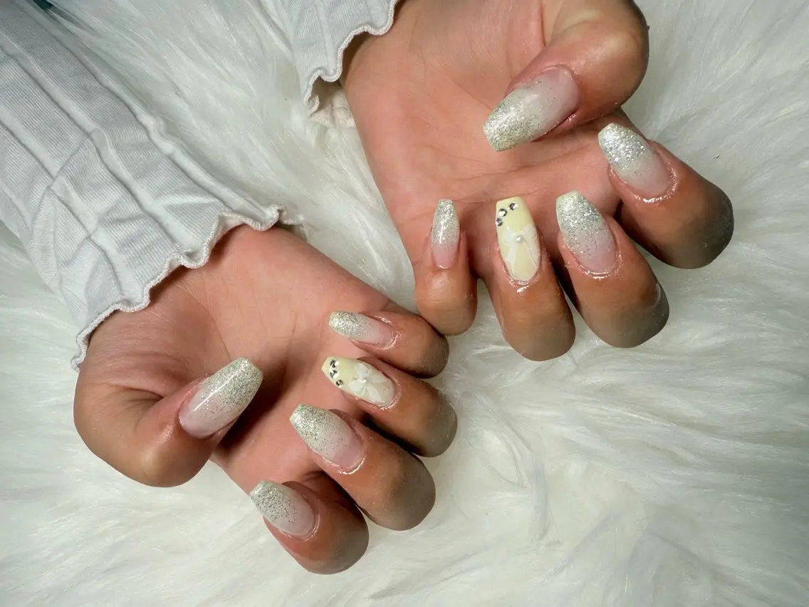 ネイル 黄色 anela nailのネイルデザイン
