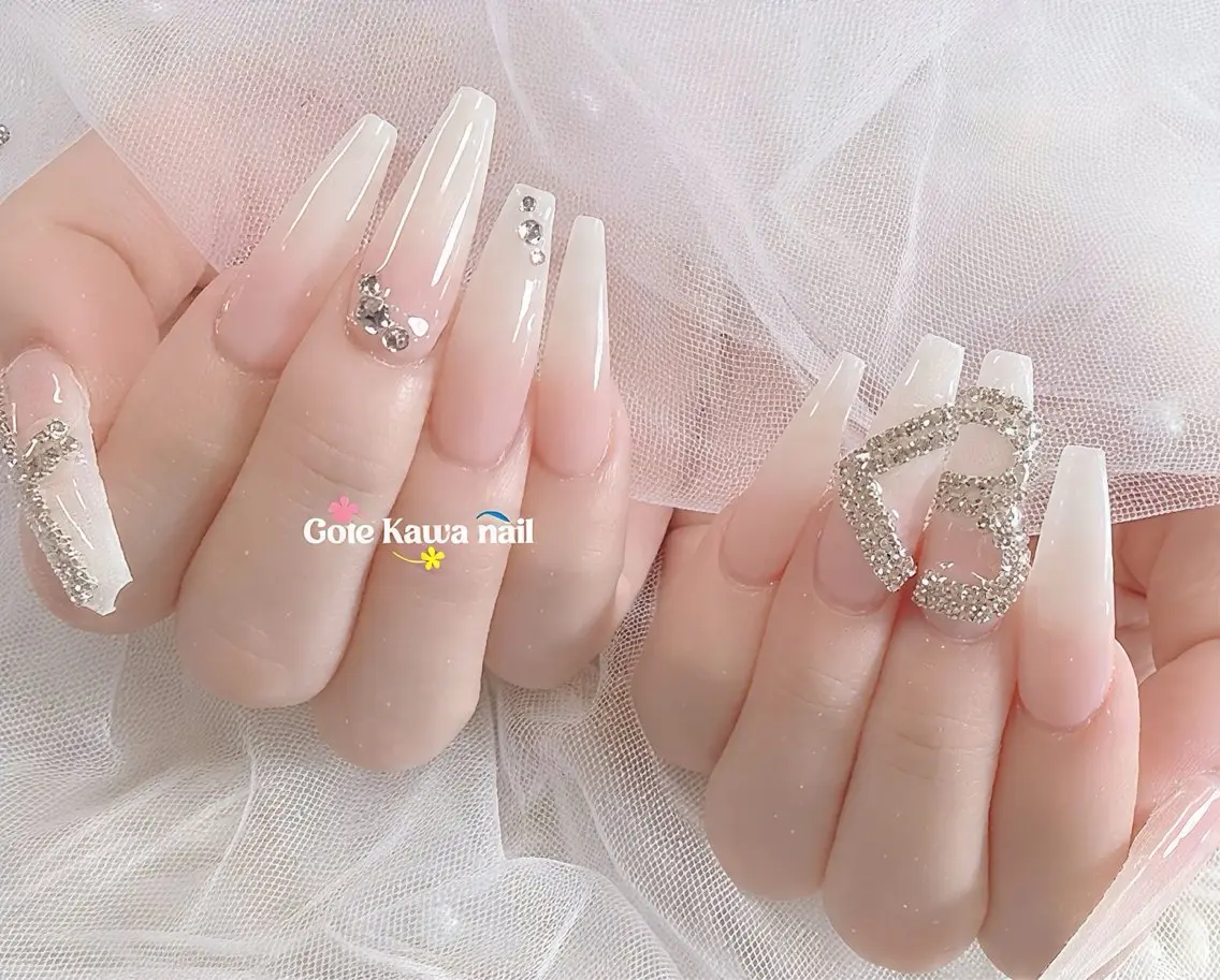ネイル グラデーション ハート 夏ネイル ハンドネイル ハンドケア Gote Kawa nail salonのネイルデザイン