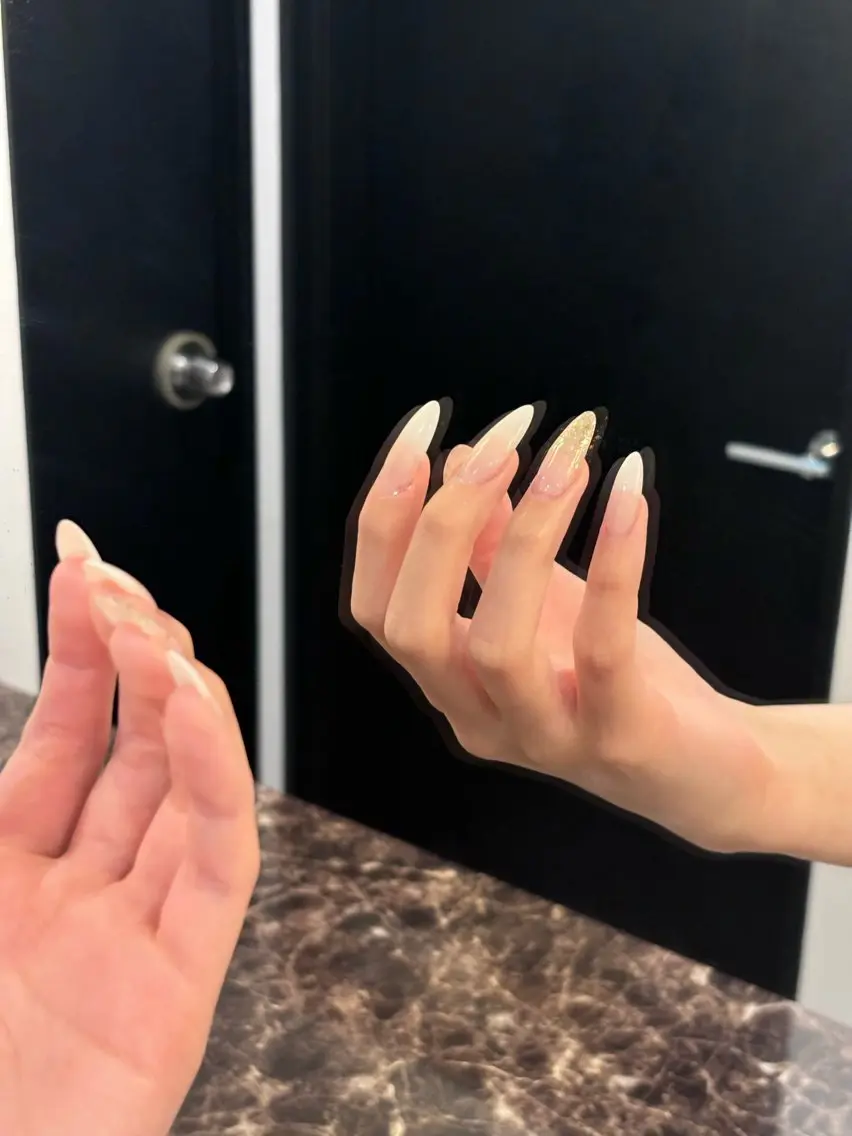 ネイル ハンドネイル saya 🩵のネイルデザイン