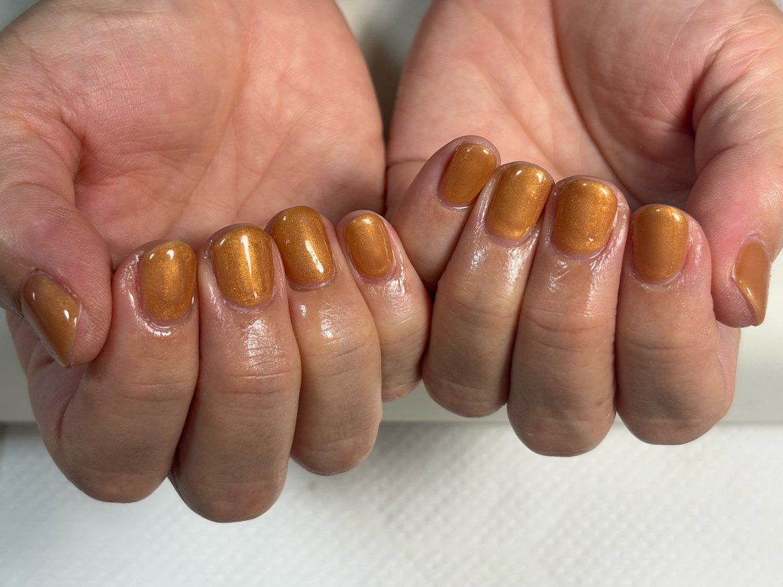 ネイル アニマル柄 オーロラネイル フットネイル フレンチネイル ジェルネイル ハンドネイル kiki nail たまプラーザのネイルデザイン