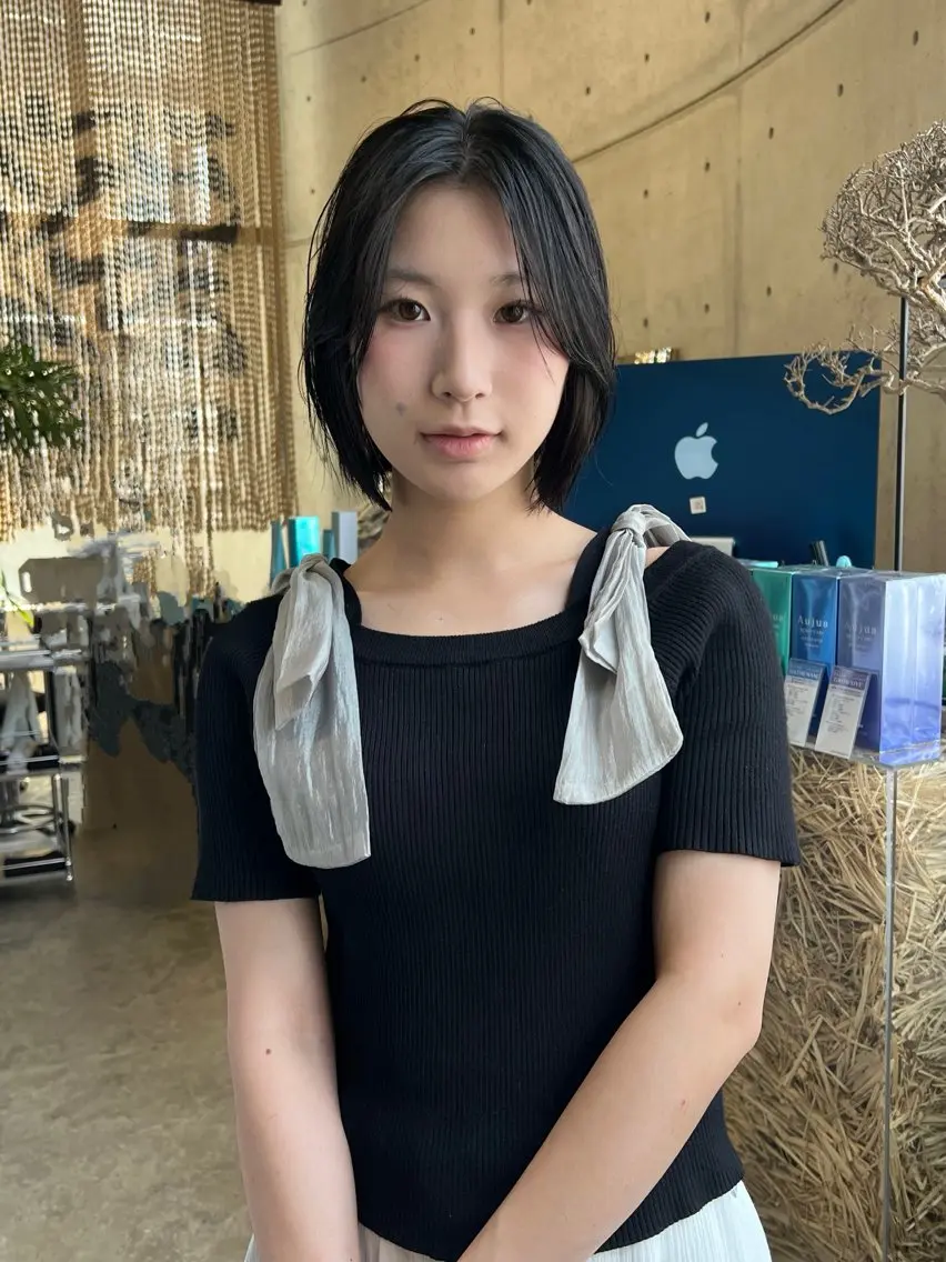 ショート カット nene 暖色/艶感カラー🥯のヘアスタイル