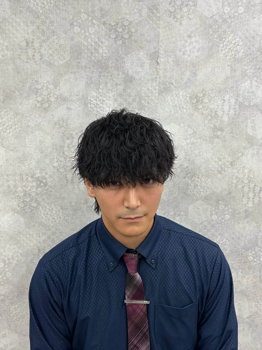 パーマ メンズハイトーン 北斗💍レイヤーのヘアスタイル