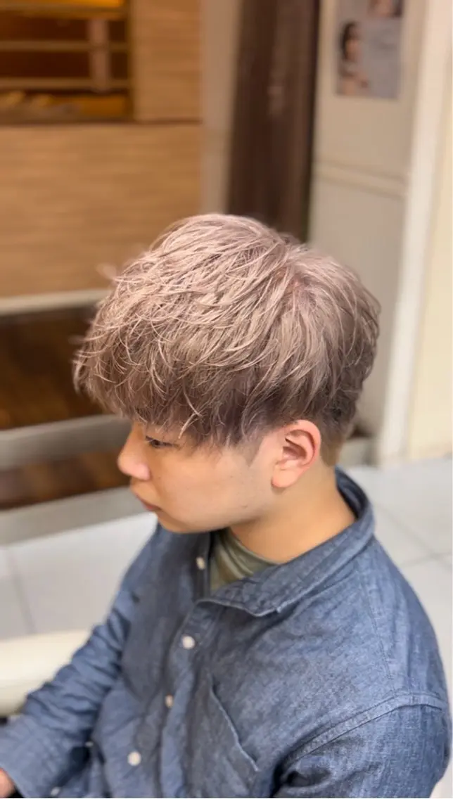 ショート カラー メンズ メンズブリーチ メンズハイトーン メンズ韓国風 ベージュカラー ブリーチ カット ヘアカラー トリートメント 🔮メンズ縮毛矯正 メンズパーマ💎竹永のヘアスタイル