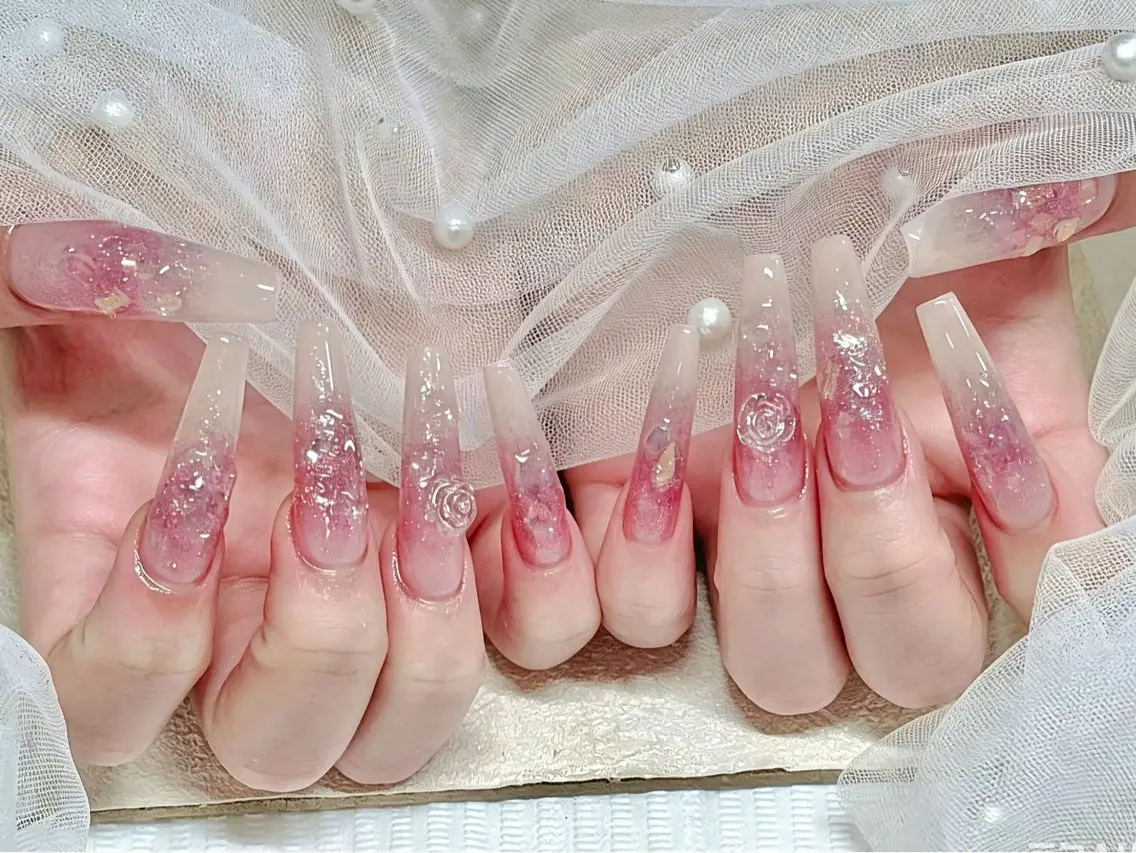 ネイル Luna K.のネイルデザイン