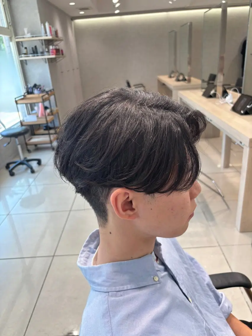 ミディアム パーマ メンズ カット 縮毛矯正 メンズ比率 90%/林慶太のヘアスタイル