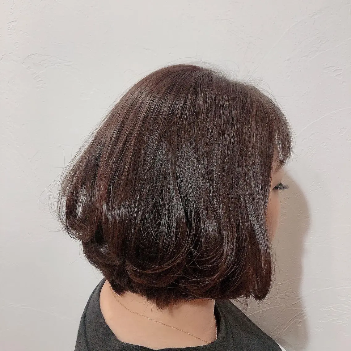 ミディアム アッシュ パープルカラー やました りなのヘアスタイル