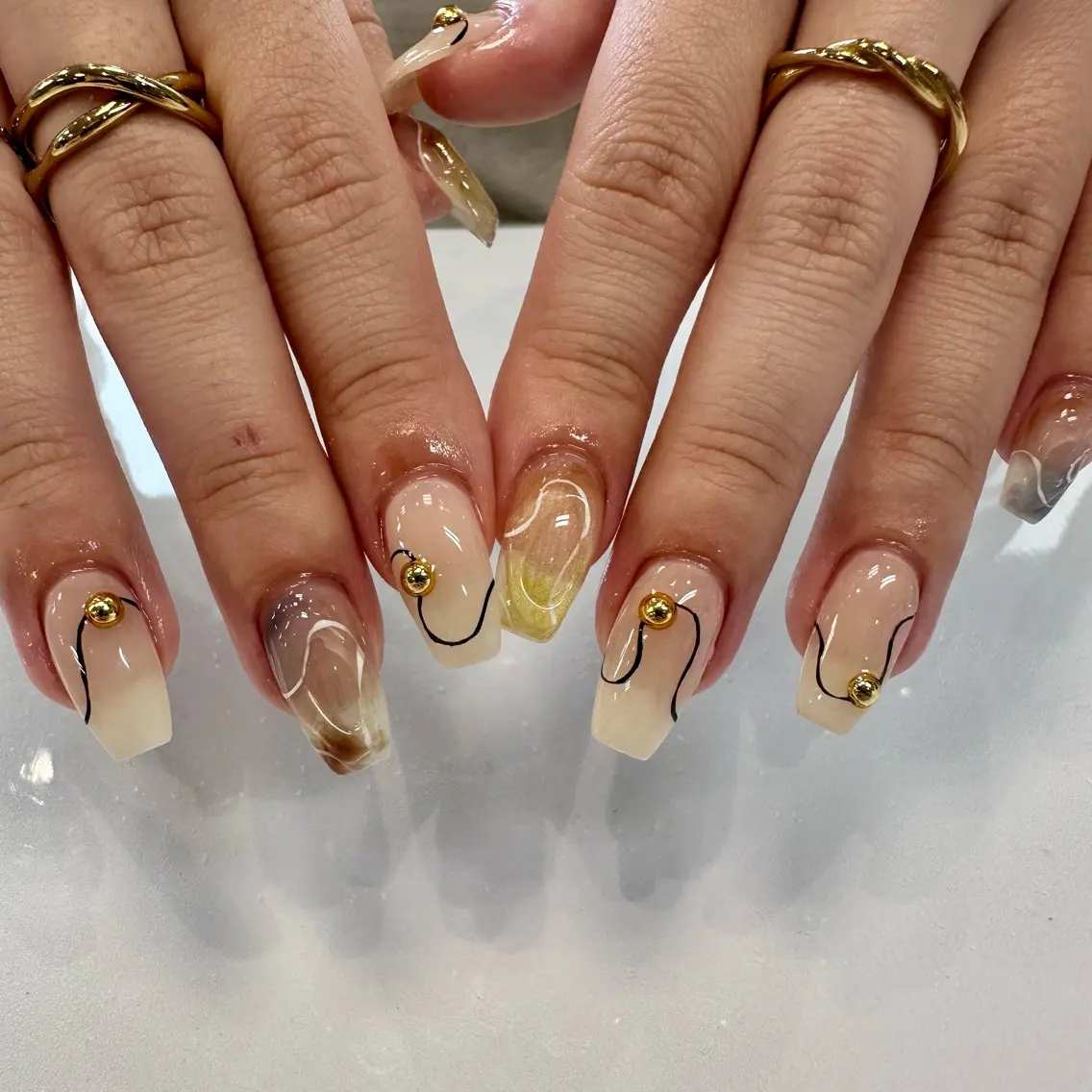 ネイル ハンドネイル 片野 菜々のネイルデザイン